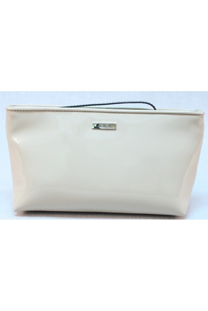 Стильный белоснежный клатч